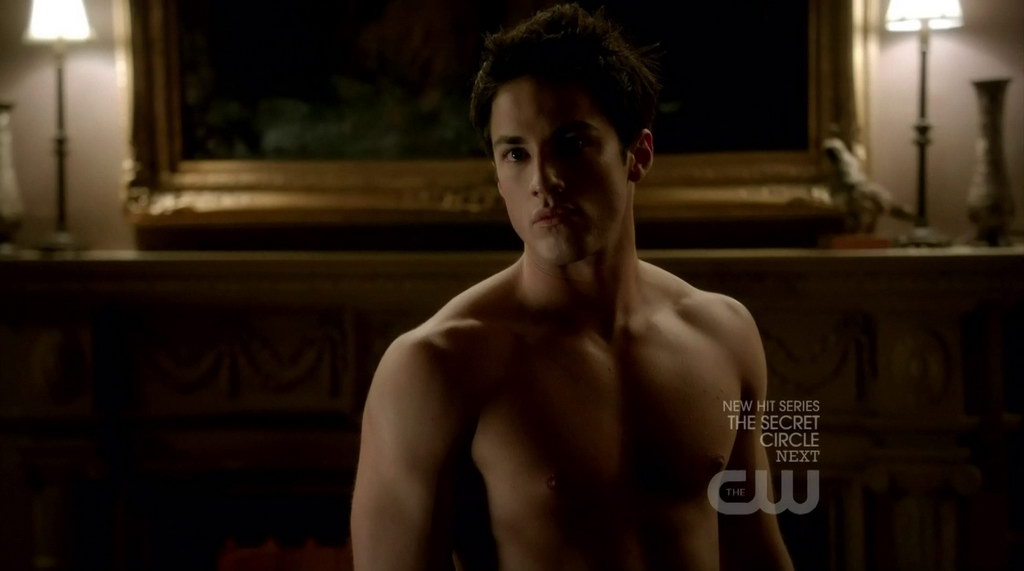 iiMichaelTrevino_TheVampireDiaries_s3e06_SmellsLikeTeenSpirit_20111020_001