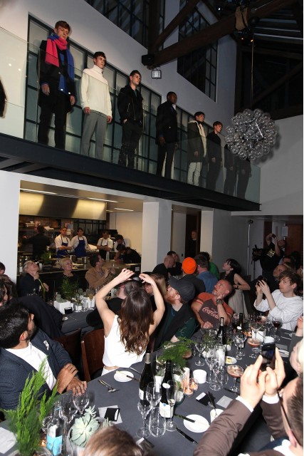 53623ee9a73b01398947561_w427_h640