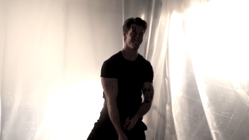 02-zac-posen-disney-holmes.w245.h368.2x