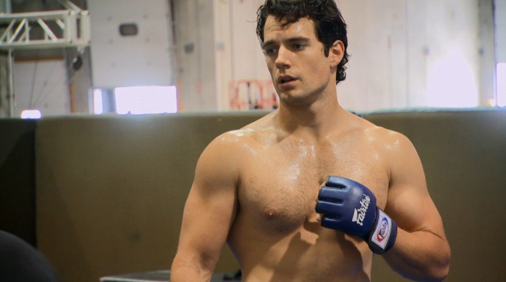 henry cavill shirtless man of steel