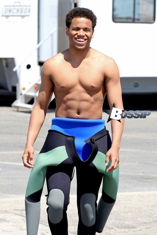 82114, LOS ANGELES, CALIFORNIA - Wednesday August 8, 2012. '90210' stars Annalynne McCord, Shenae Grimes, Jessica Stroup, Matt Lanter and Tristan Wilds are seen on the set of '90210.' The boys are shirtless and dressed to go surfing, while Grimes and Stroup are dressed casually. McCord wears a super-tight green skirt and a patterned crop top. Photograph: KVS/Pedro Andrade, © PacificCoastNews.com **FEE MUST BE AGREED PRIOR TO USAGE** **E-TABLET/IPAD & MOBILE PHONE APP PUBLISHING REQUIRES ADDITIONAL FEES** LOS ANGELES OFFICE:+1 310 822 0419 LONDON OFFICE:+44 20 8090 4079