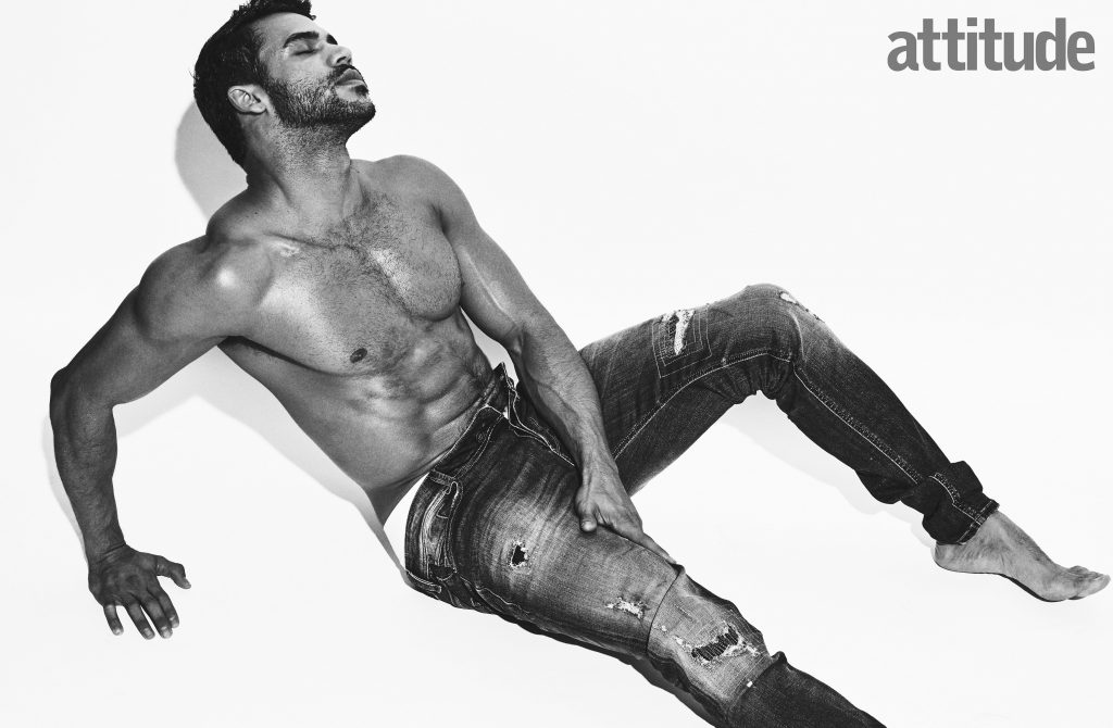 16-09-30_10-45attitude-30092016_shot_6_-9